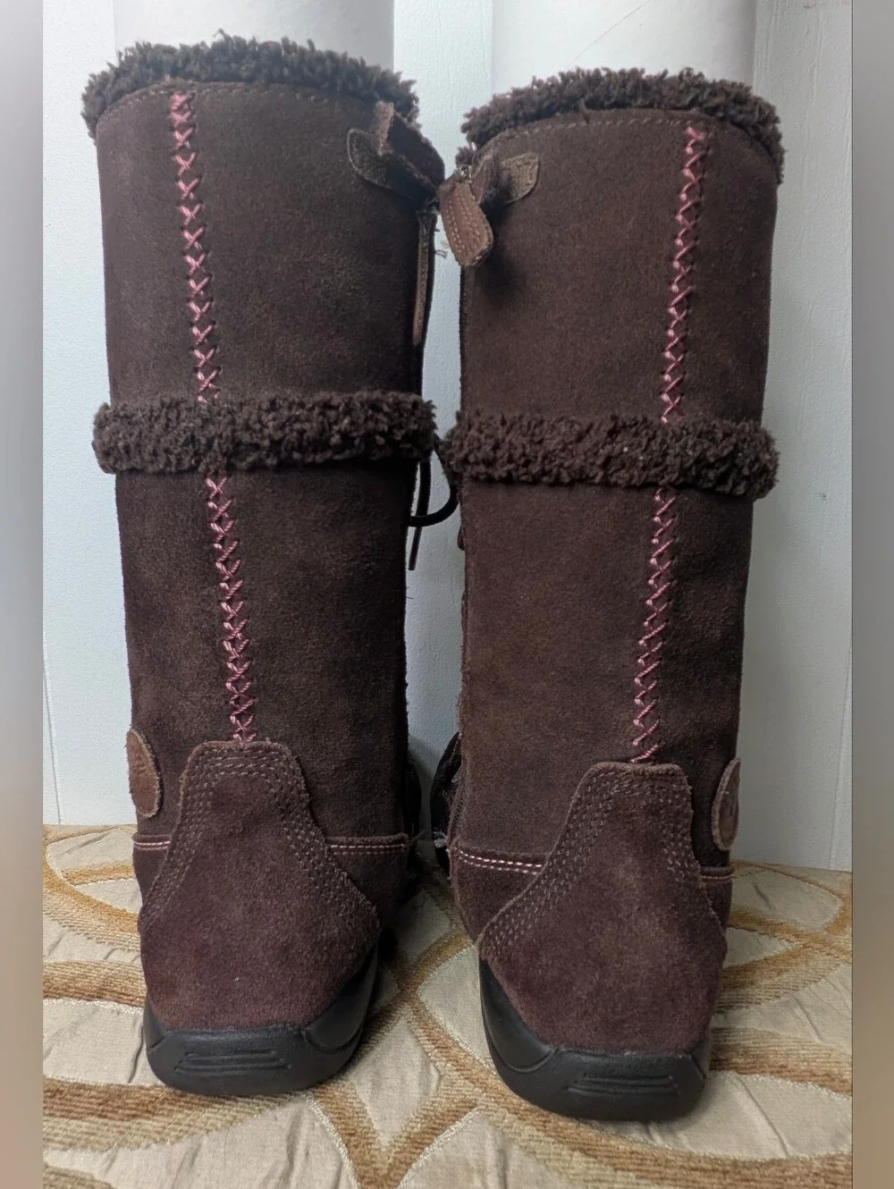 Timberland Girl’s Brown Suede Leather Lace-Up Boots Pink Accent Stitching Size 2